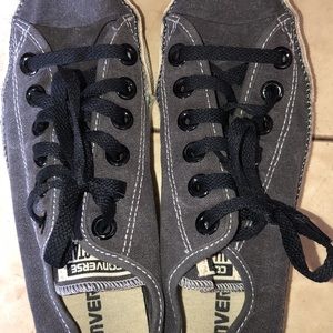 Grey converse size 6.5